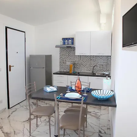 Pino With Shared Pool Apartman Torre Lapillo