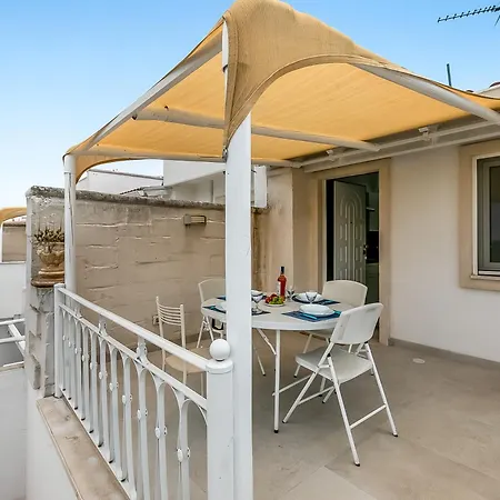 Pino With Shared Pool Apartman Torre Lapillo