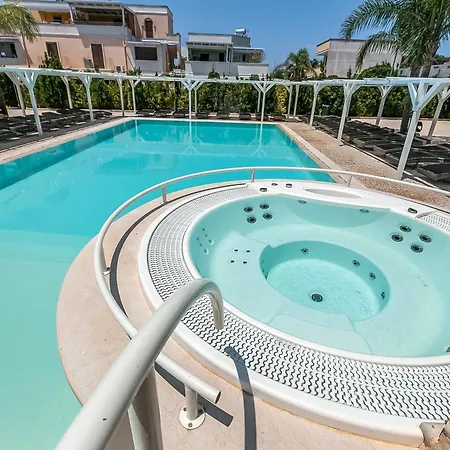 Pino With Shared Pool