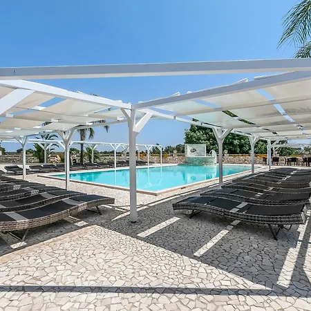 Apartman Pino With Shared Pool Torre Lapillo