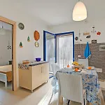 Pino With Shared Pool Apartament Torre Lapillo
