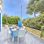Pino With Shared Pool Apartament *