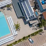 Apartment Pino With Shared Pool