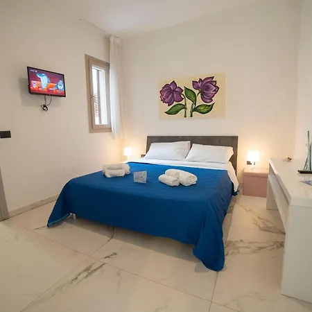 Pino With Shared Pool - Happy Apartment *