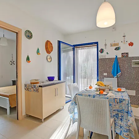 Pino With Shared Pool Apartament Torre Lapillo