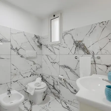 Pino With Shared Pool Apartament *