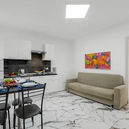 Apartament Pino With Shared Pool *