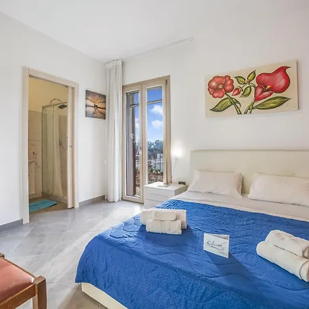 Pino With Shared Pool Appartement *