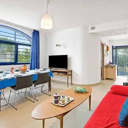 Pino With Shared Pool Appartement