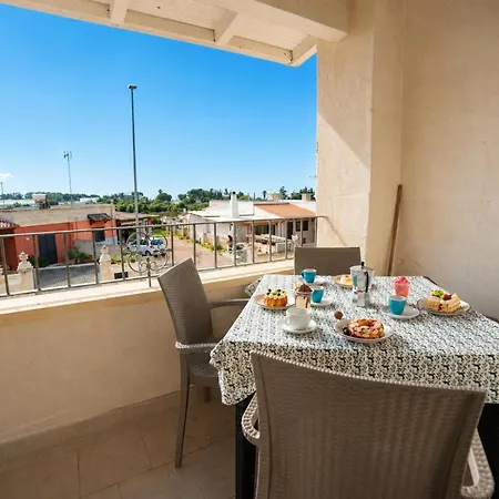 Pino With Shared Pool Appartement
