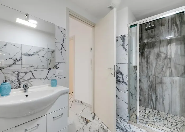 Pino With Shared Pool * Torre Lapillo